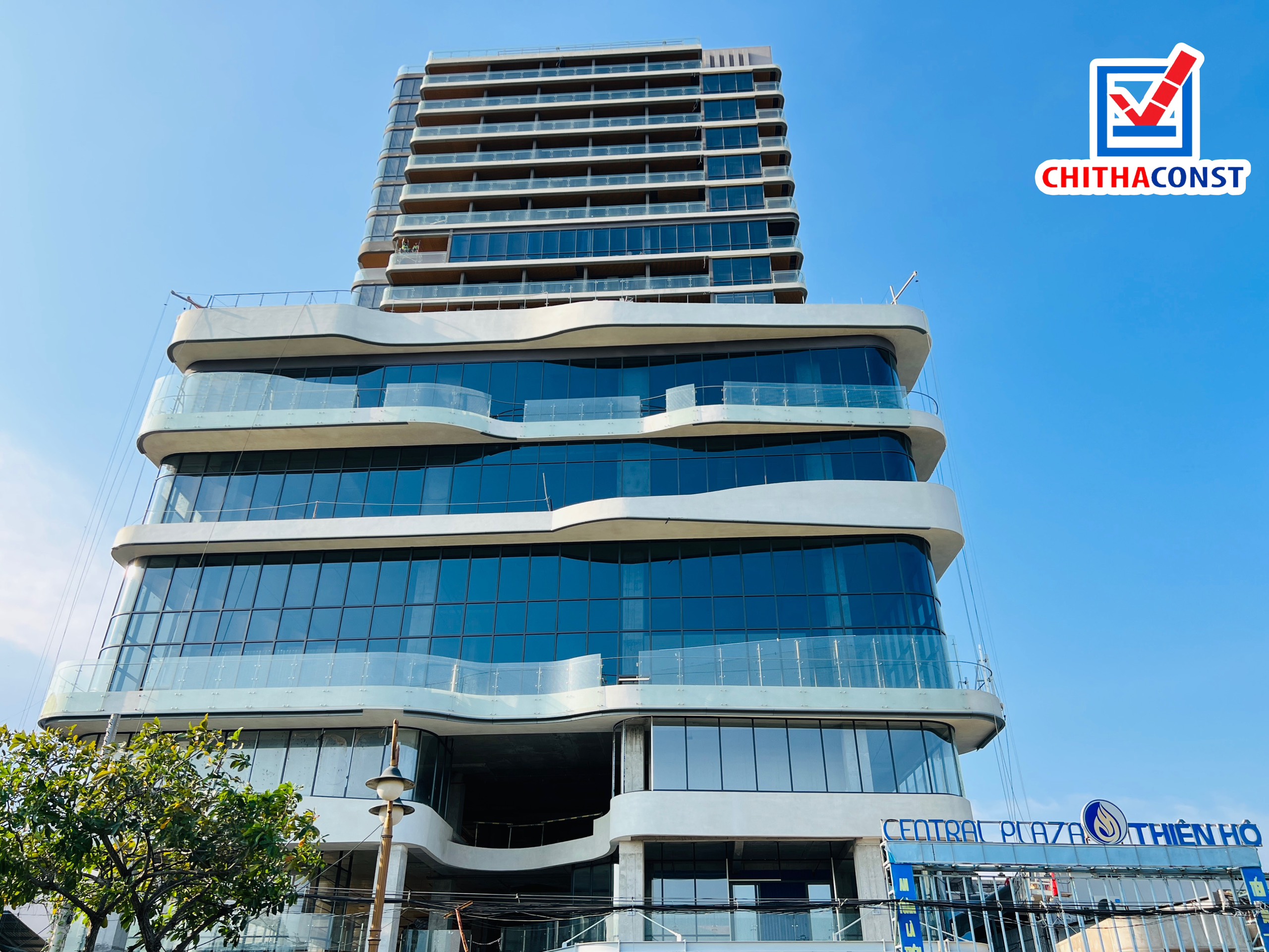 TÒA NHÀ KHÁCH SẠN – TRUNG TÂM THƯƠNG MẠI CENTRAL PLAZA MỸ THO THIÊN HỘ